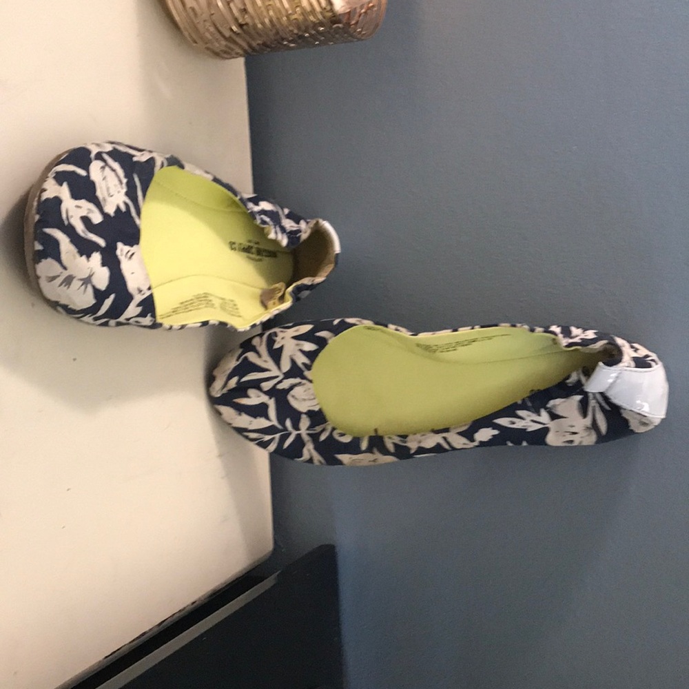 Navy and White Flats!